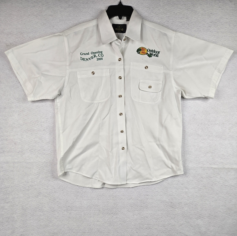 2005 Grand Opening Bass Pro Shop Button Down Shirt, Size L.